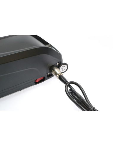 Köp 36V elcykelladdare här! XLR 3-pin plug. Output 42V / 2A. 451 SEK